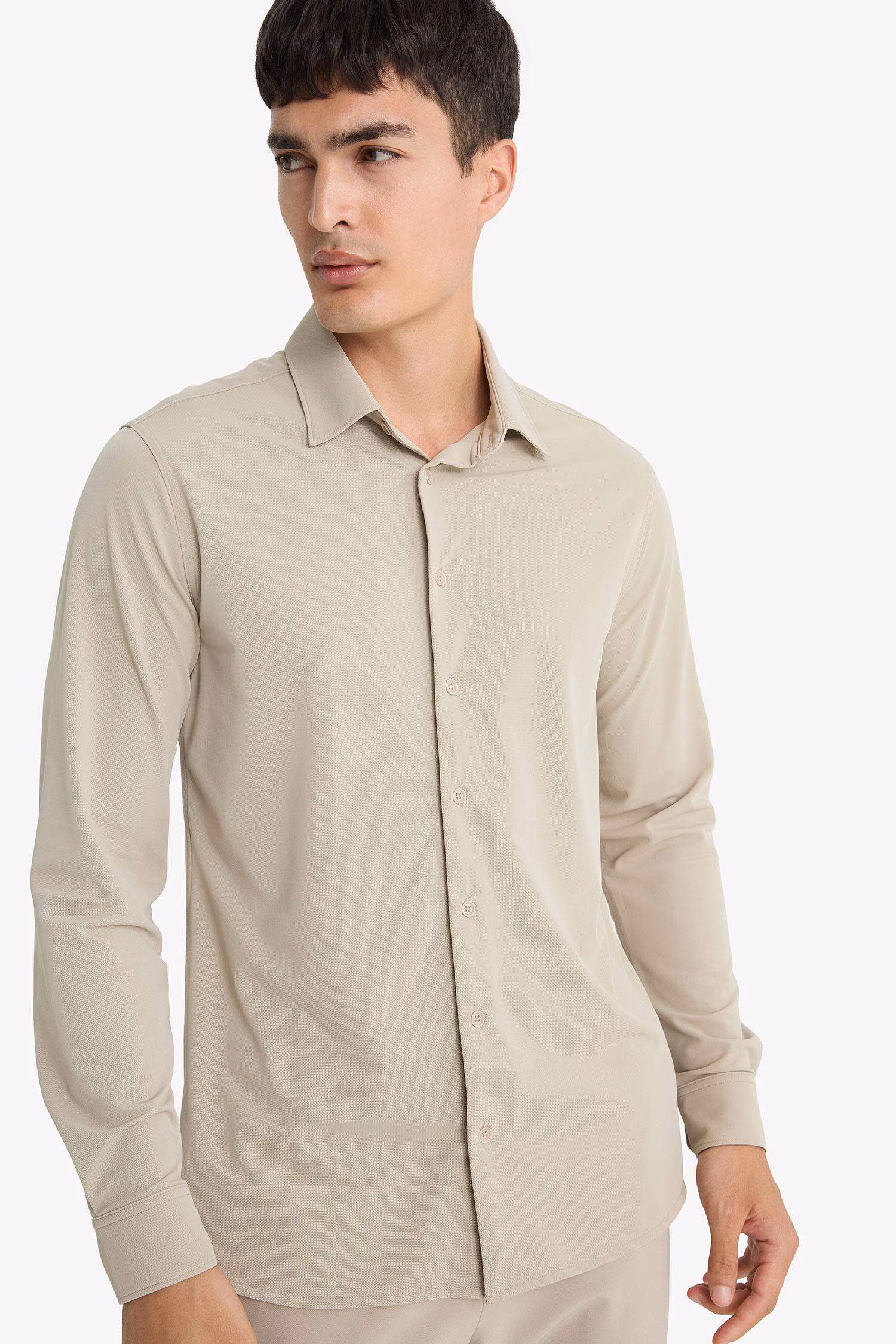 F0337AX_25AU_GR302_04_02